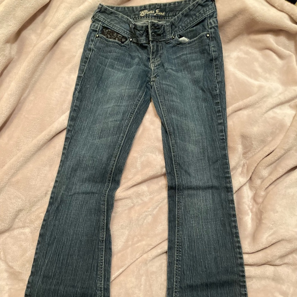 $5  Guess Boot Cut Jeans sz 25